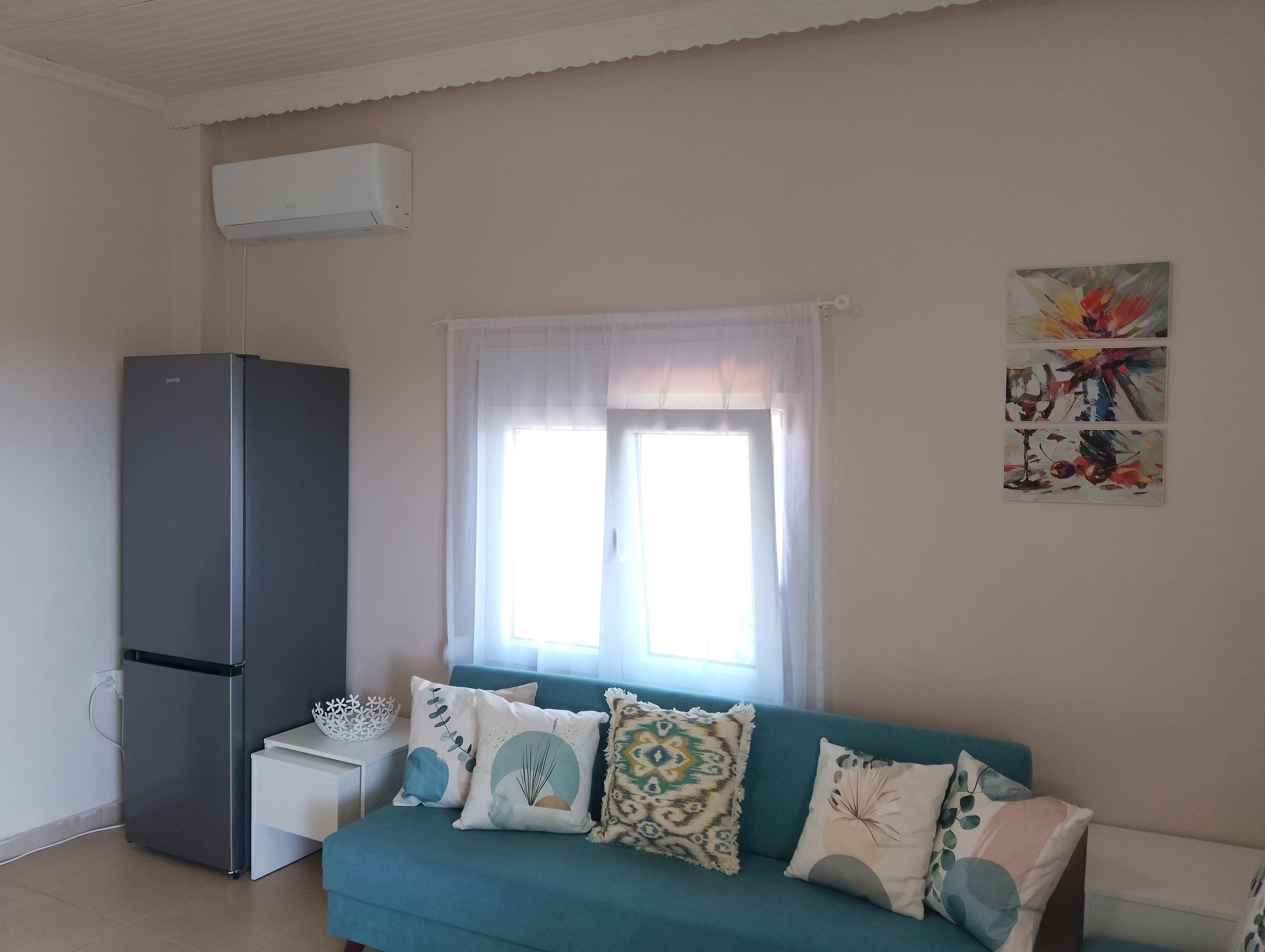 Apartment 2 · Living room 35